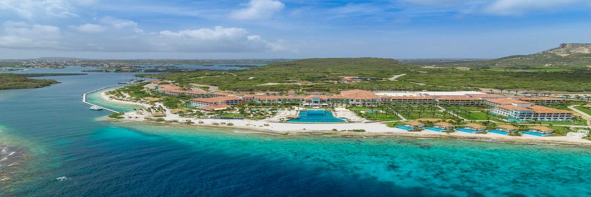Curaçao's Head-Turning New Resort - background banner